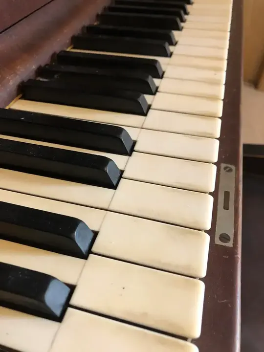 Sticky piano keys